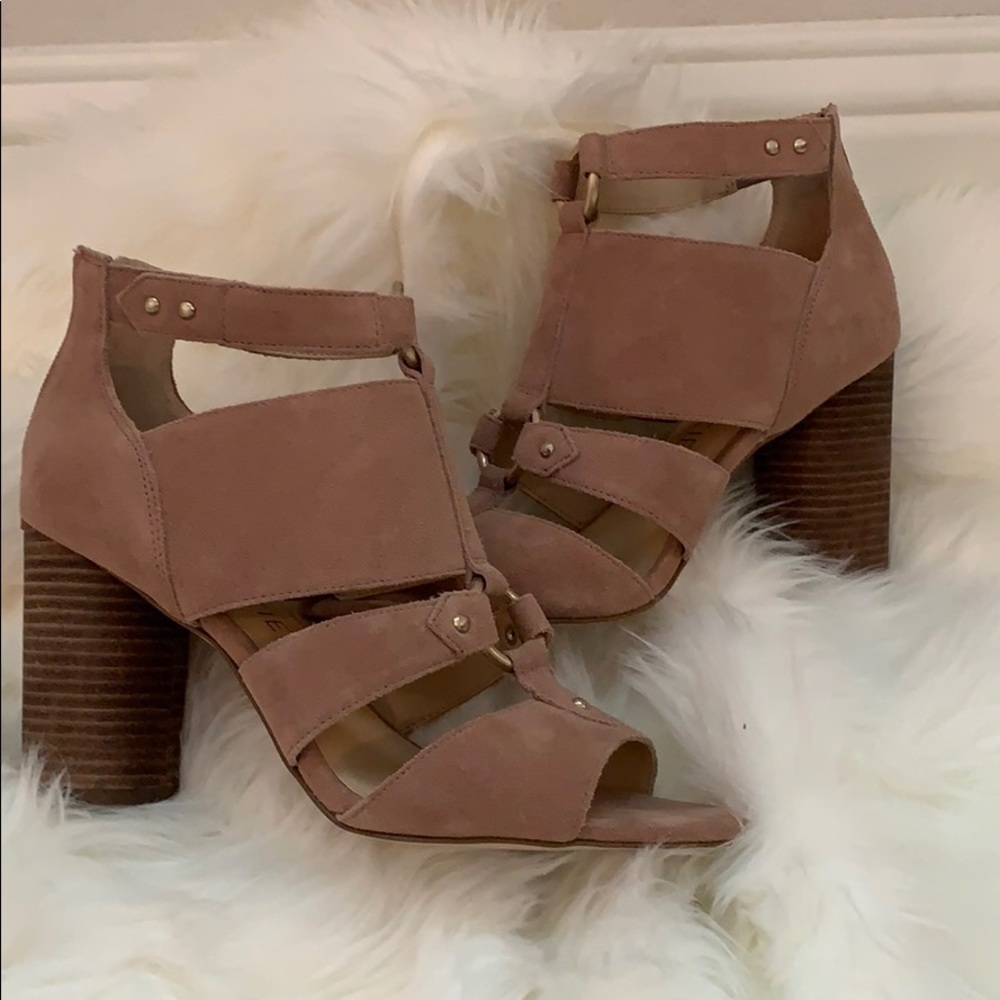 Dusty Rose Sandals with a heel